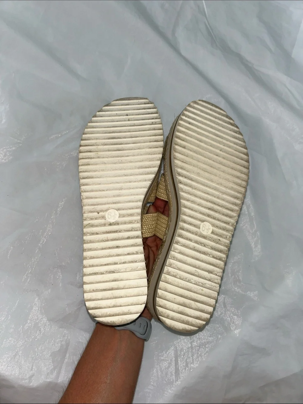 EUC Universal Thread Triple-strap Slide Sandals Size 6.5